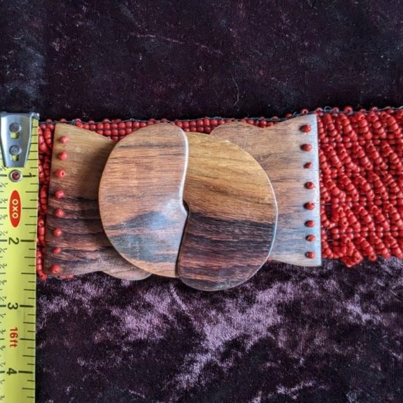 Vintage Erik & Mike Beaded Stretch Belt, Interlocking Wooden Clasp, Red - Picture 8 of 15